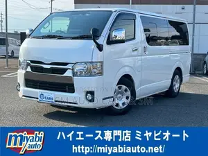 Toyota HiAce 2021 Pearl