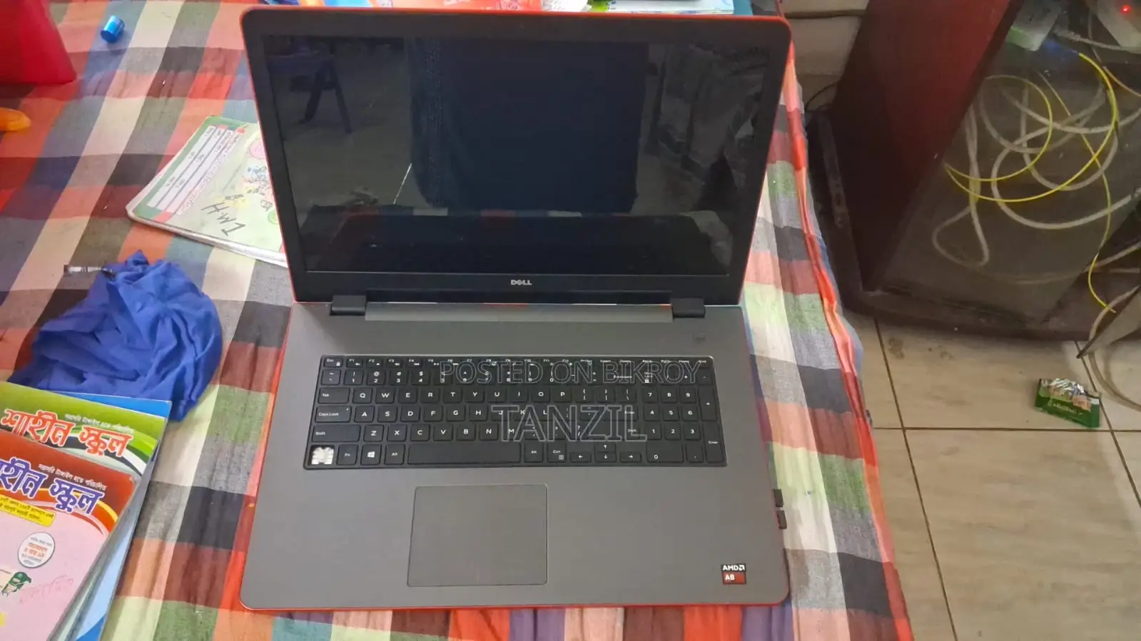 Laptop Dell Inspiron 17 5755 1GB AMD A8 SSD 256GB