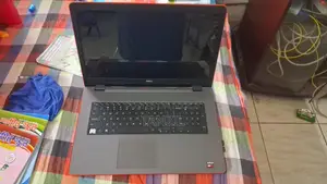 Laptop Dell Inspiron 17 5755 1GB AMD A8 SSD 256GB