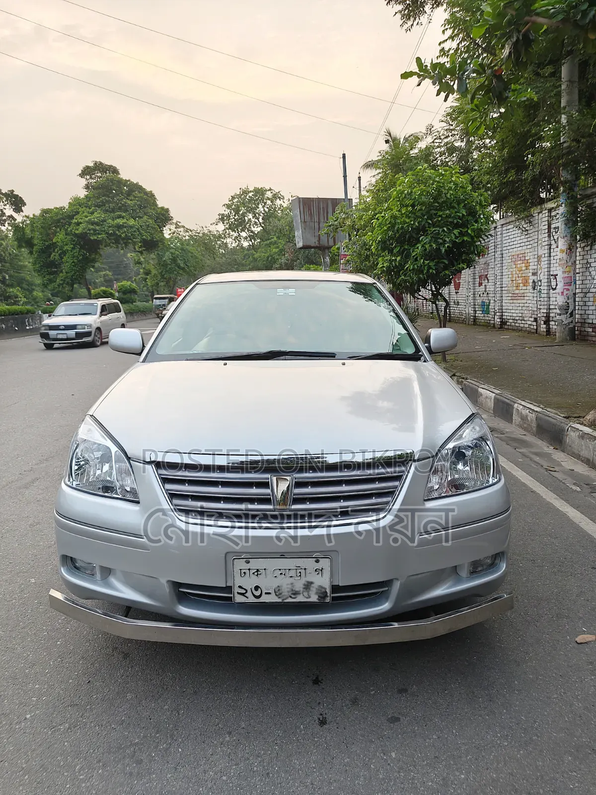 টয়োটা প্রিমিয়ো ২০০৫ সিলভার