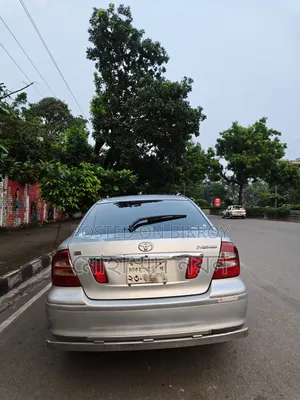 টয়োটা প্রিমিয়ো ২০০৫ সিলভার