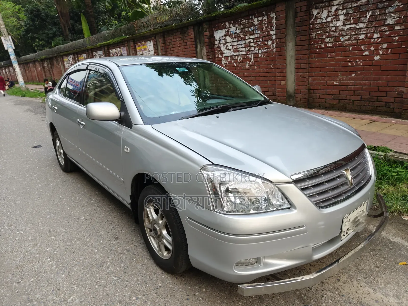 টয়োটা প্রিমিয়ো ২০০৫ সিলভার