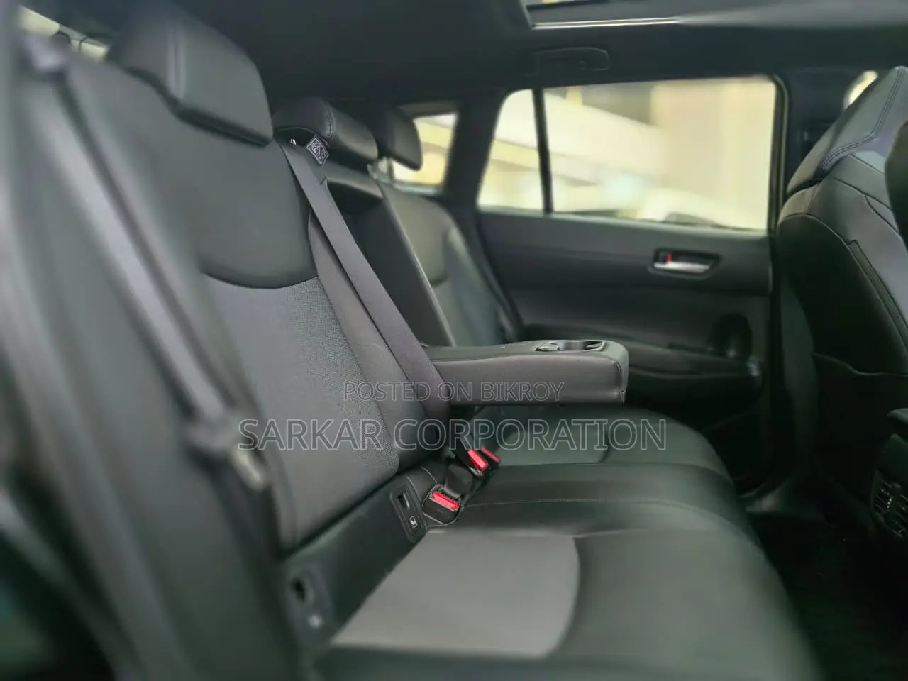Toyota Corolla Cross 1.8 Hybrid FWD 2022 Black