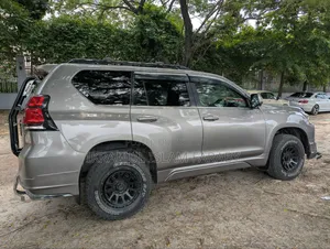 Toyota Land Cruiser Prado 2017