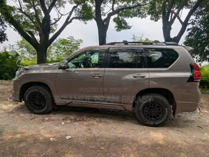 Toyota Land Cruiser Prado 2017