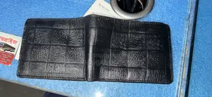 A Leather Wallet Will Be Sold✅