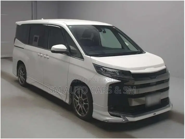 Toyota Noah 2022 Pearl