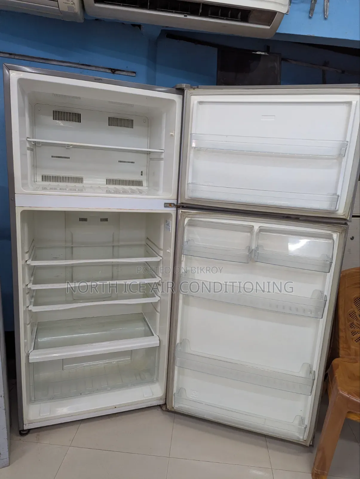 সিঙ্গার সিলভার কালার নো ফ্রস্ট ফ্রিজ ৪২০ লিটার