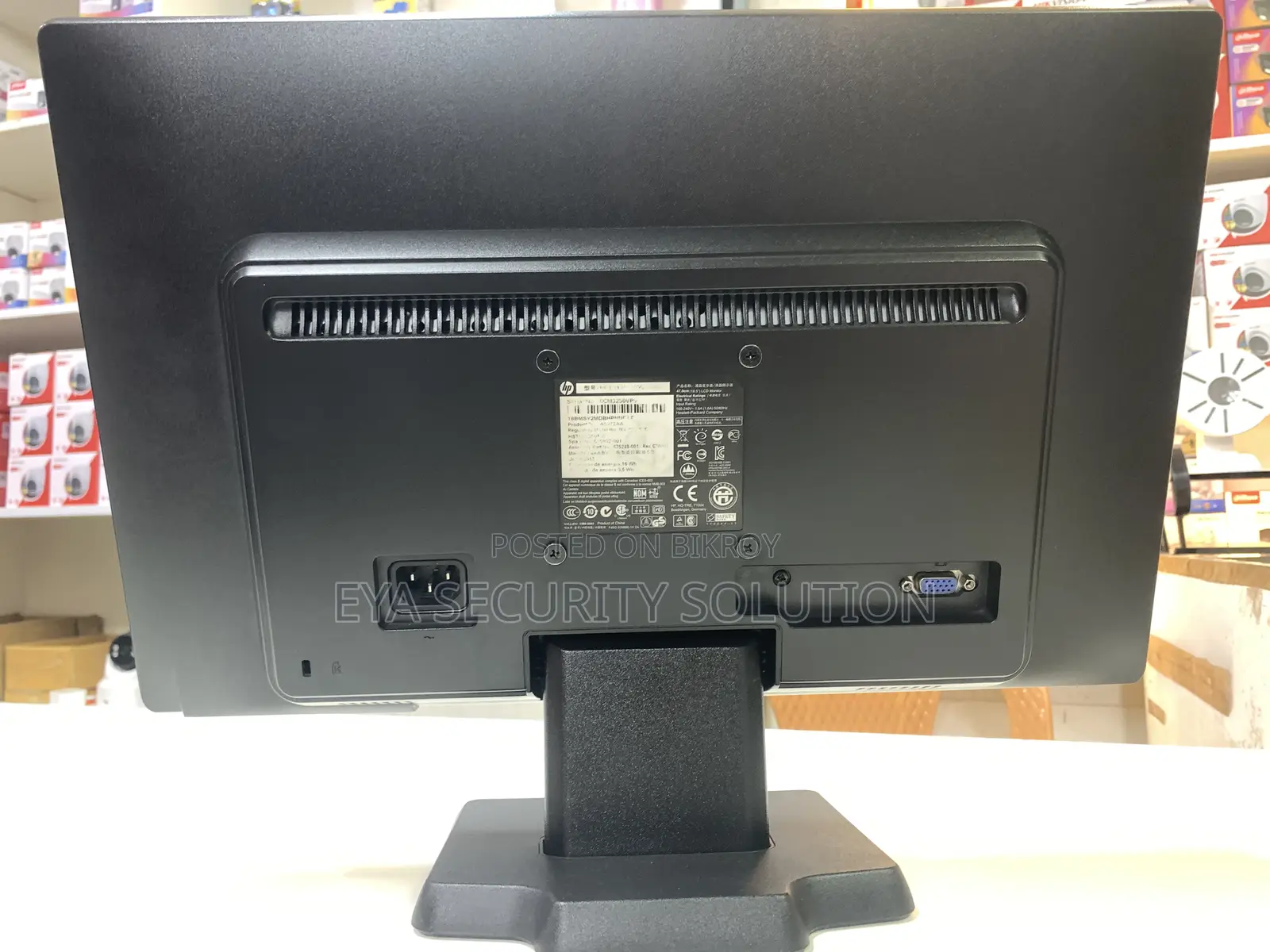 19" Monitor