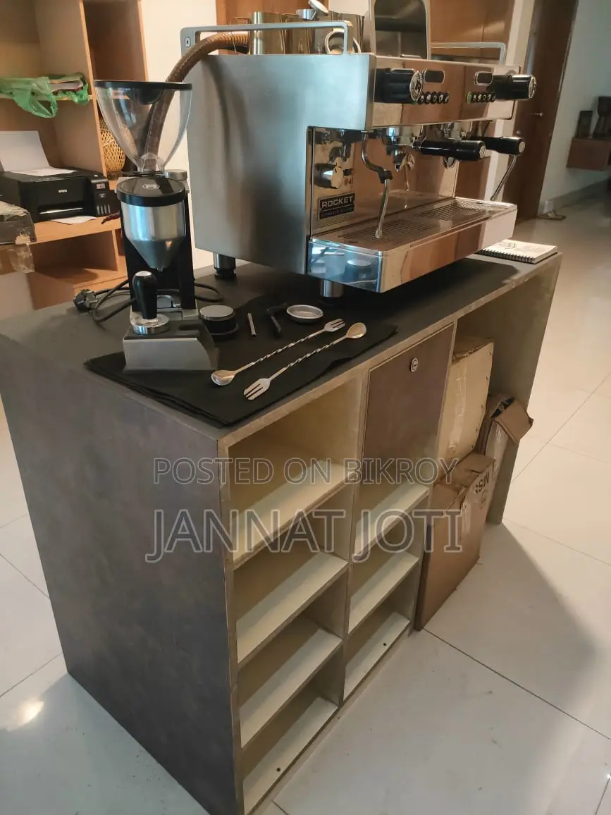 Complete Coffee Shop Setup – Espresso Machine + Grinder + Counter