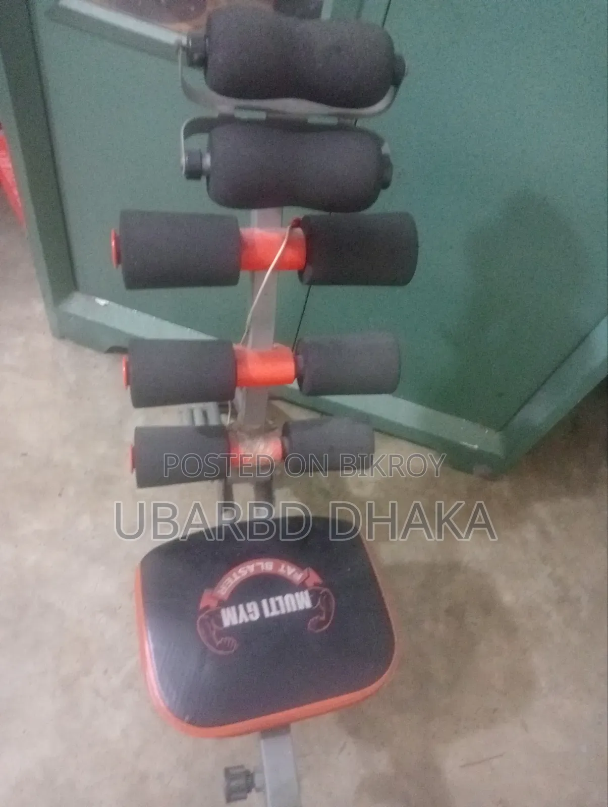 Six-pack exercise machine