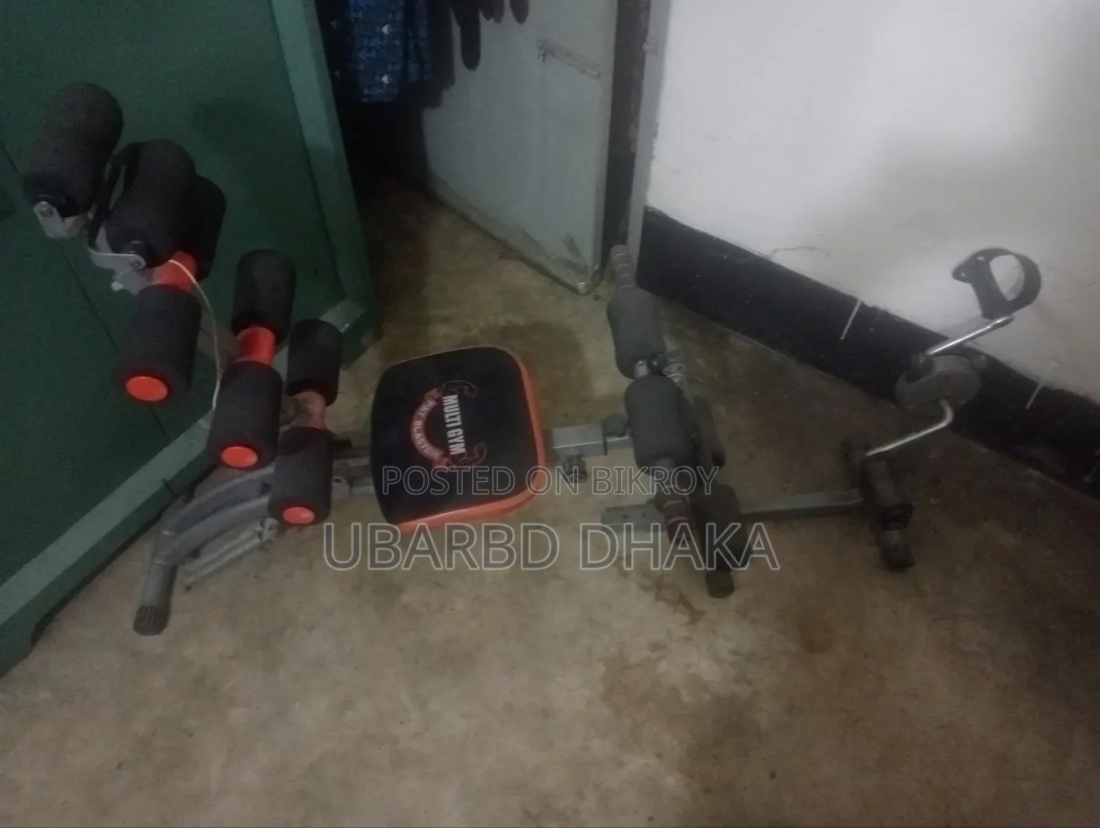 Six-pack exercise machine
