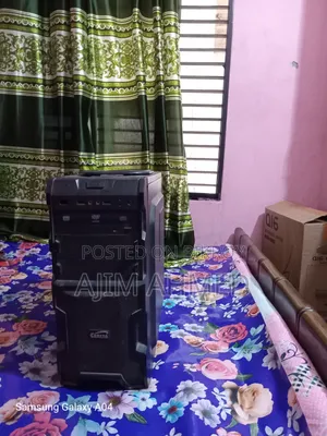 Desktop Computer 8GB Intel Core i3 SSD 500GB