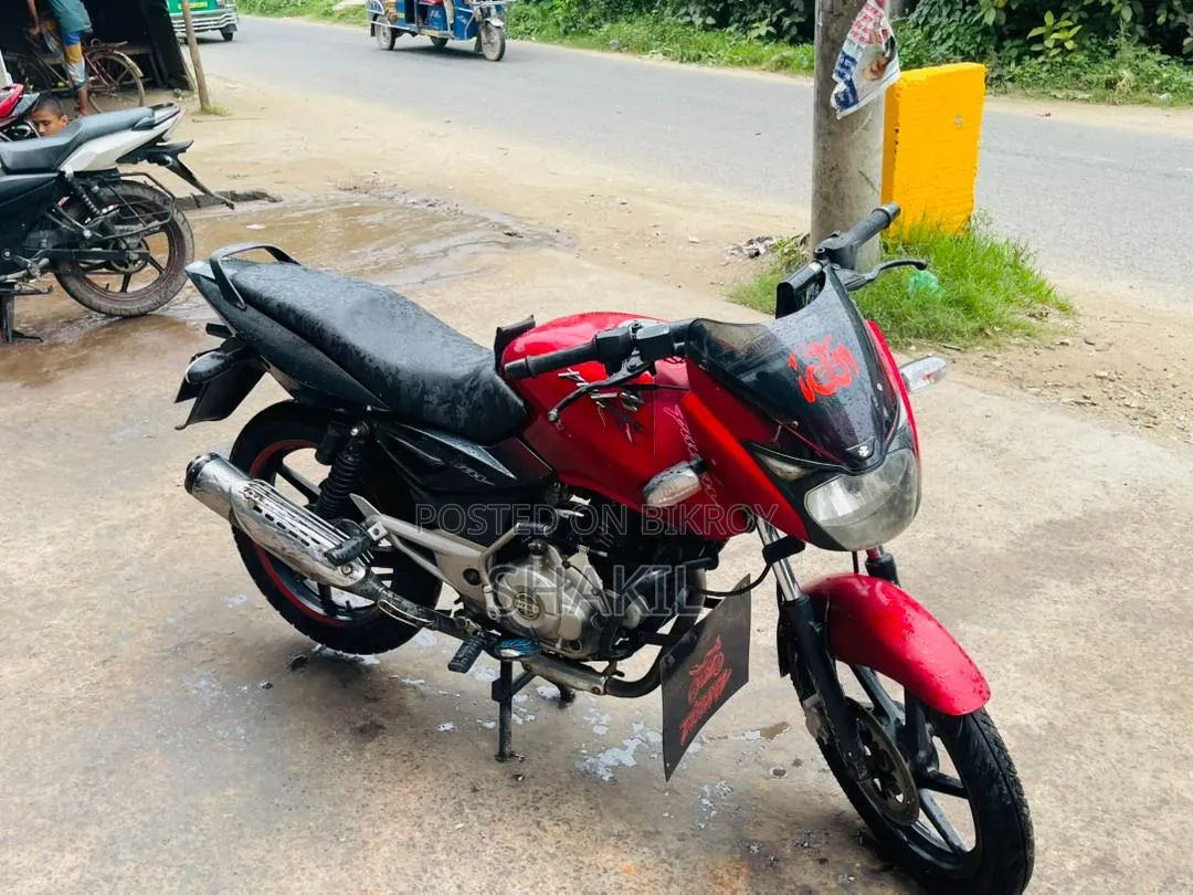 Bajaj Pulsar 150 2013 Red