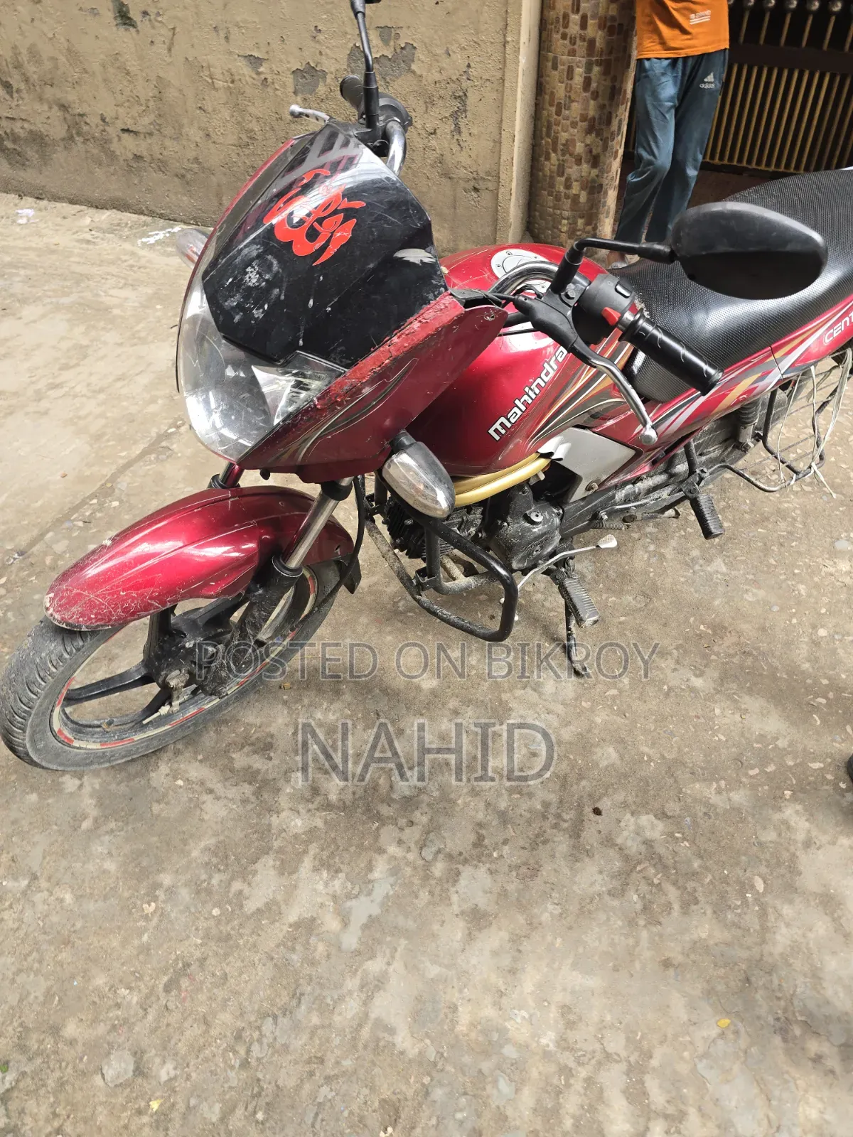 মাহিন্দ্রা সেঞ্চুরো ২০১৬ রেড