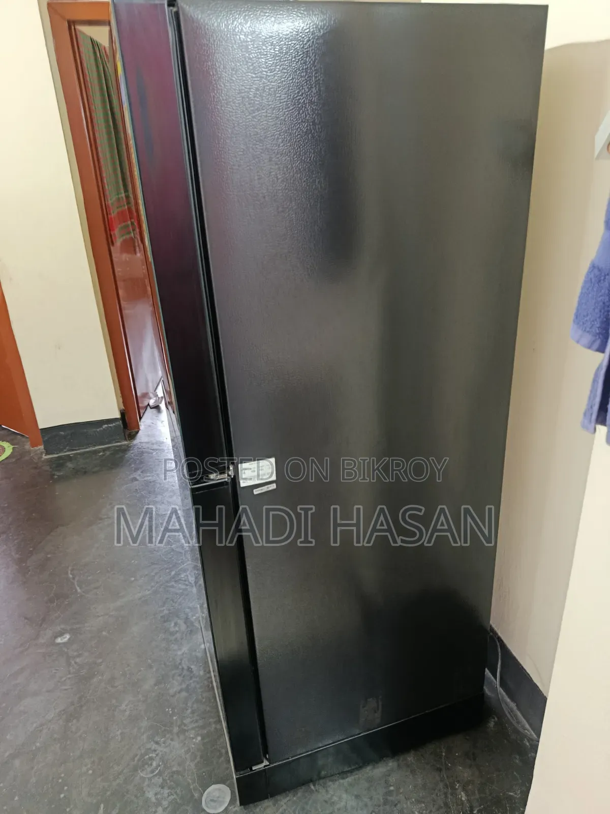 Walton Refrigerator for sale, Model No: Wfe 3a2, Gross Volume: 312