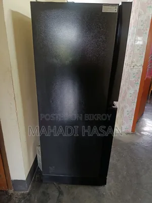 Walton Refrigerator for sale, Model No: Wfe 3a2, Gross Volume: 312