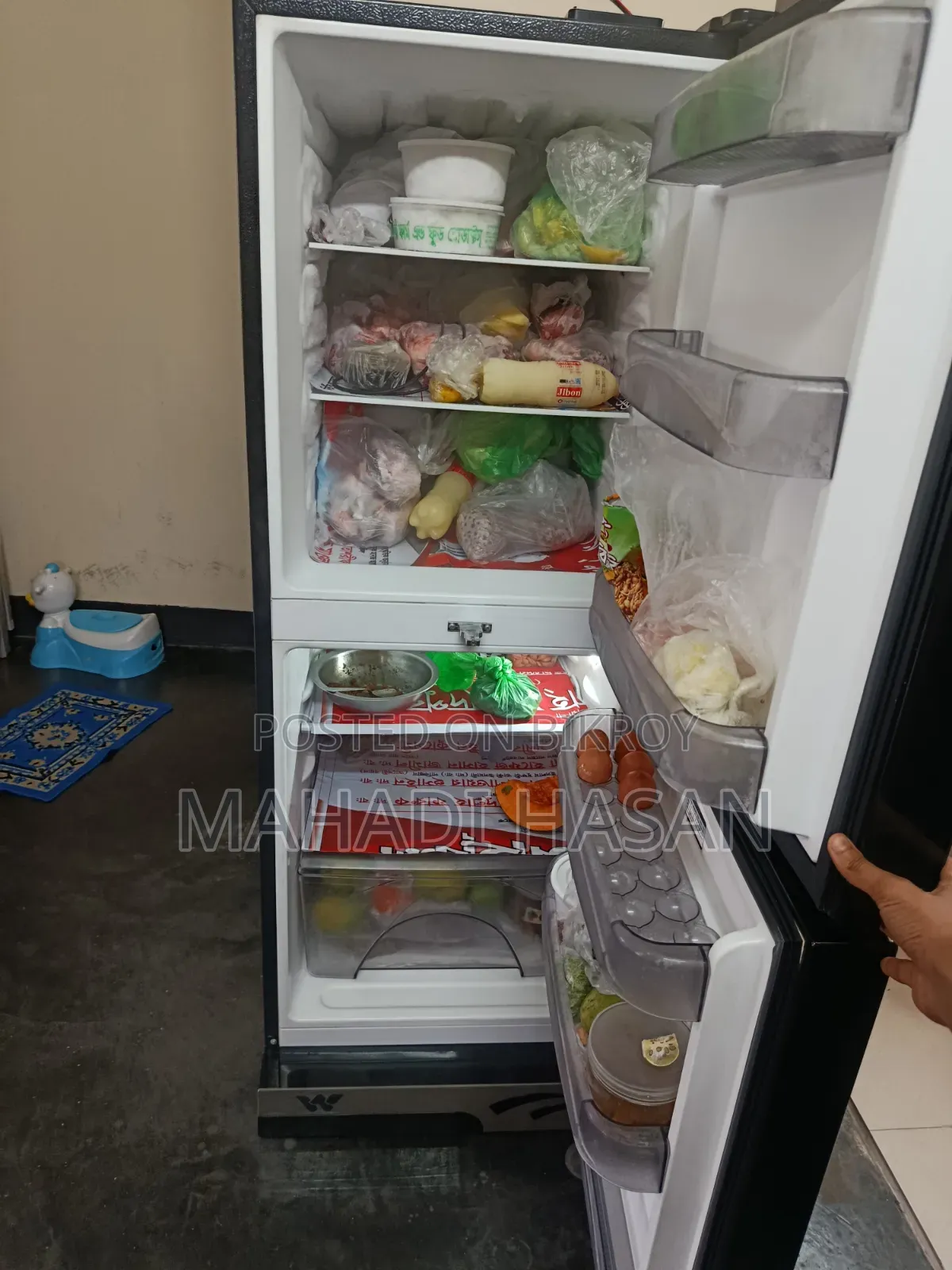 Walton Refrigerator for sale, Model No: Wfe 3a2, Gross Volume: 312