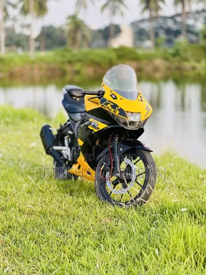 Suzuki GSX-R 2022 Yellow