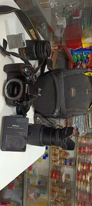 Nikon D 3300