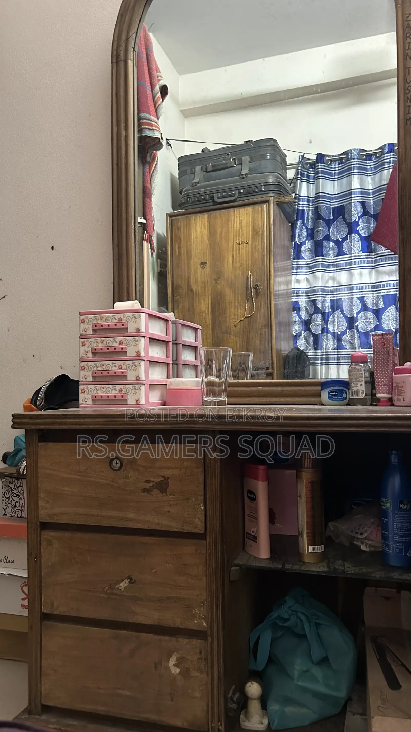 Dressing Table