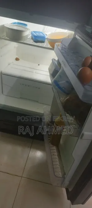 Refrigerator like new