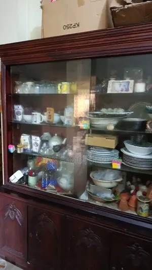 Mahogany Wooden Showcase for Sell