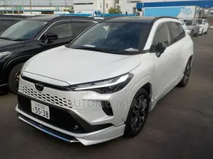 New Toyota Corolla Cross 2025 Pearl