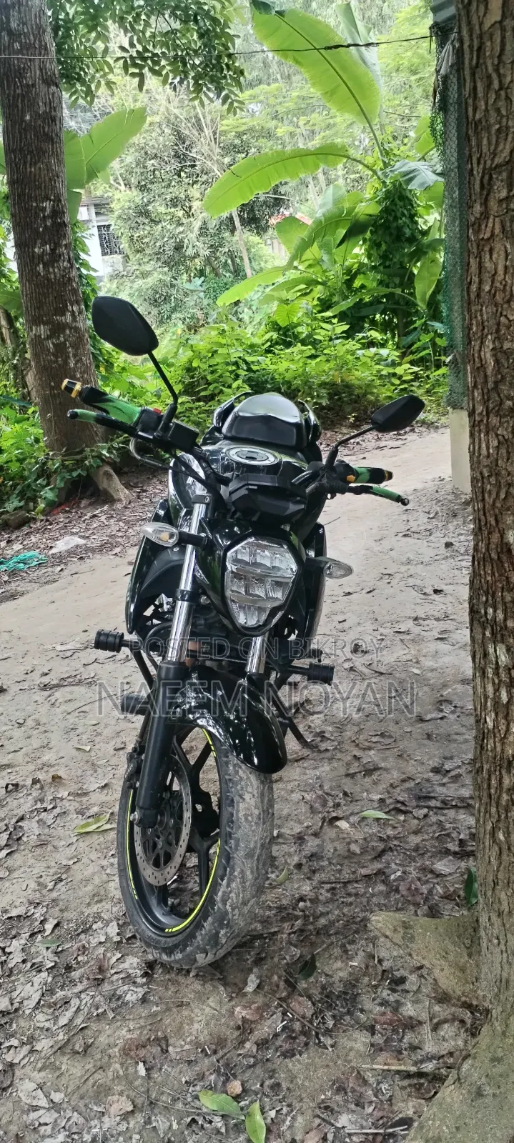 Suzuki Bike 2024 Black