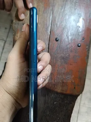 Vivo Y11 32 GB Blue