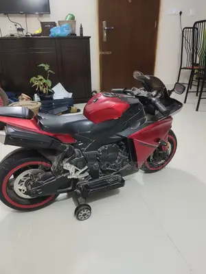 Kids' R15 Battery Bike – Good Condition