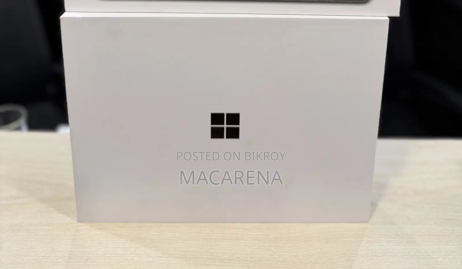 New Microsoft Surface Pro 11th Edition, a Copilot+ PC 16GB SSD 256GB