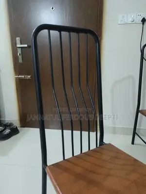 ৬টি ডাইনিং চেয়ার বিক্রয় হবে