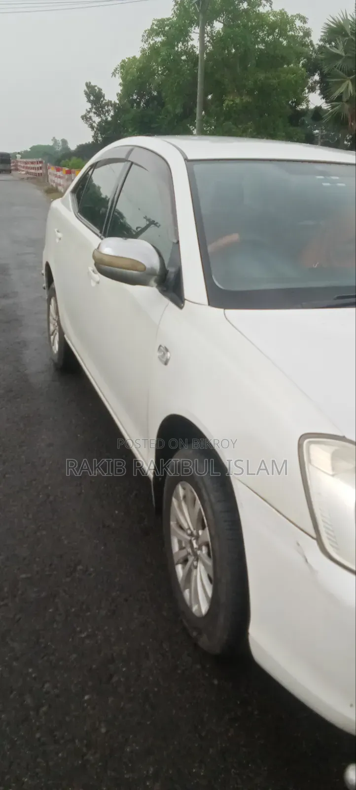 টয়োটা এলিয়ন ২০০৫ অফ হোয়াইট