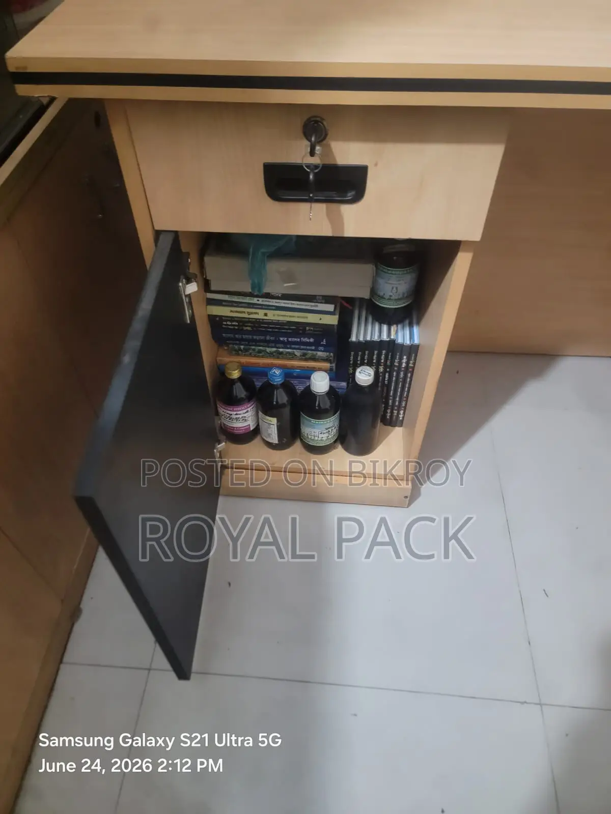 Secretariat Table and High-Back Revolving Chair for Sale at 50% Off