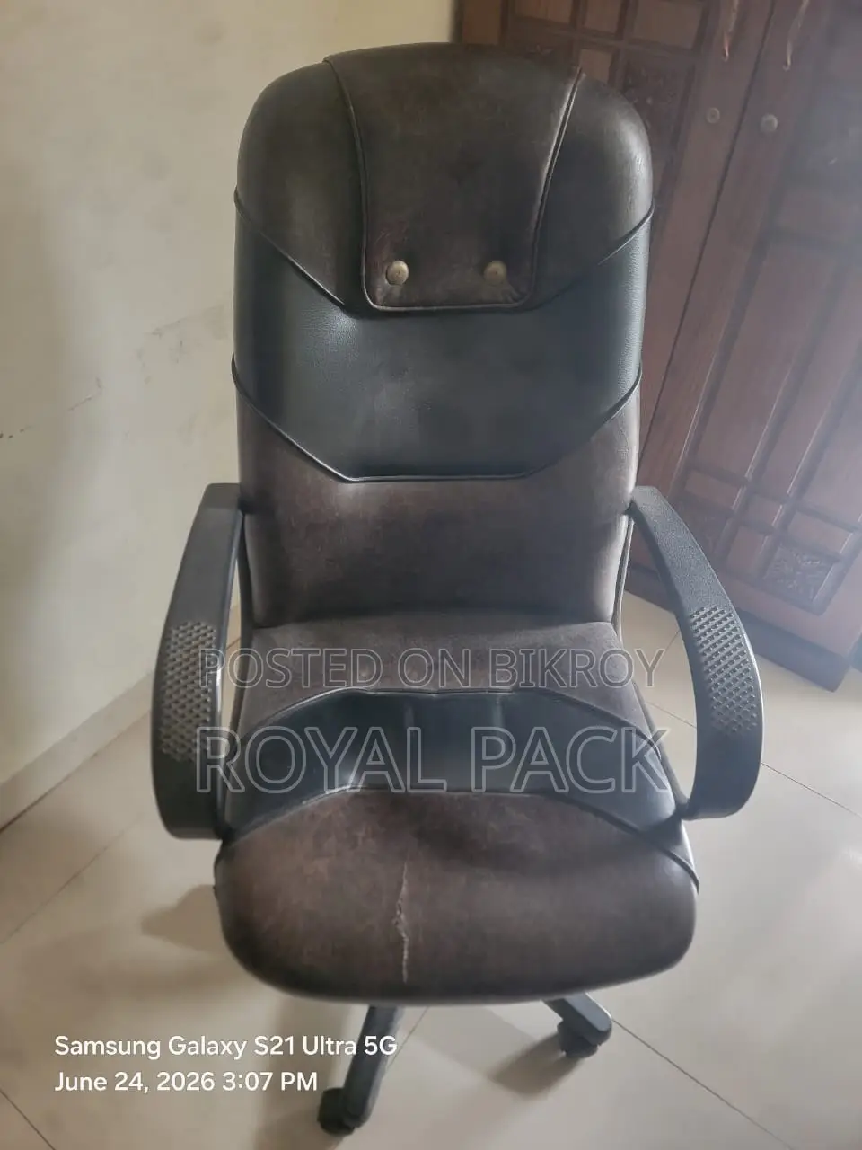 Secretariat Table and High-Back Revolving Chair for Sale at 50% Off