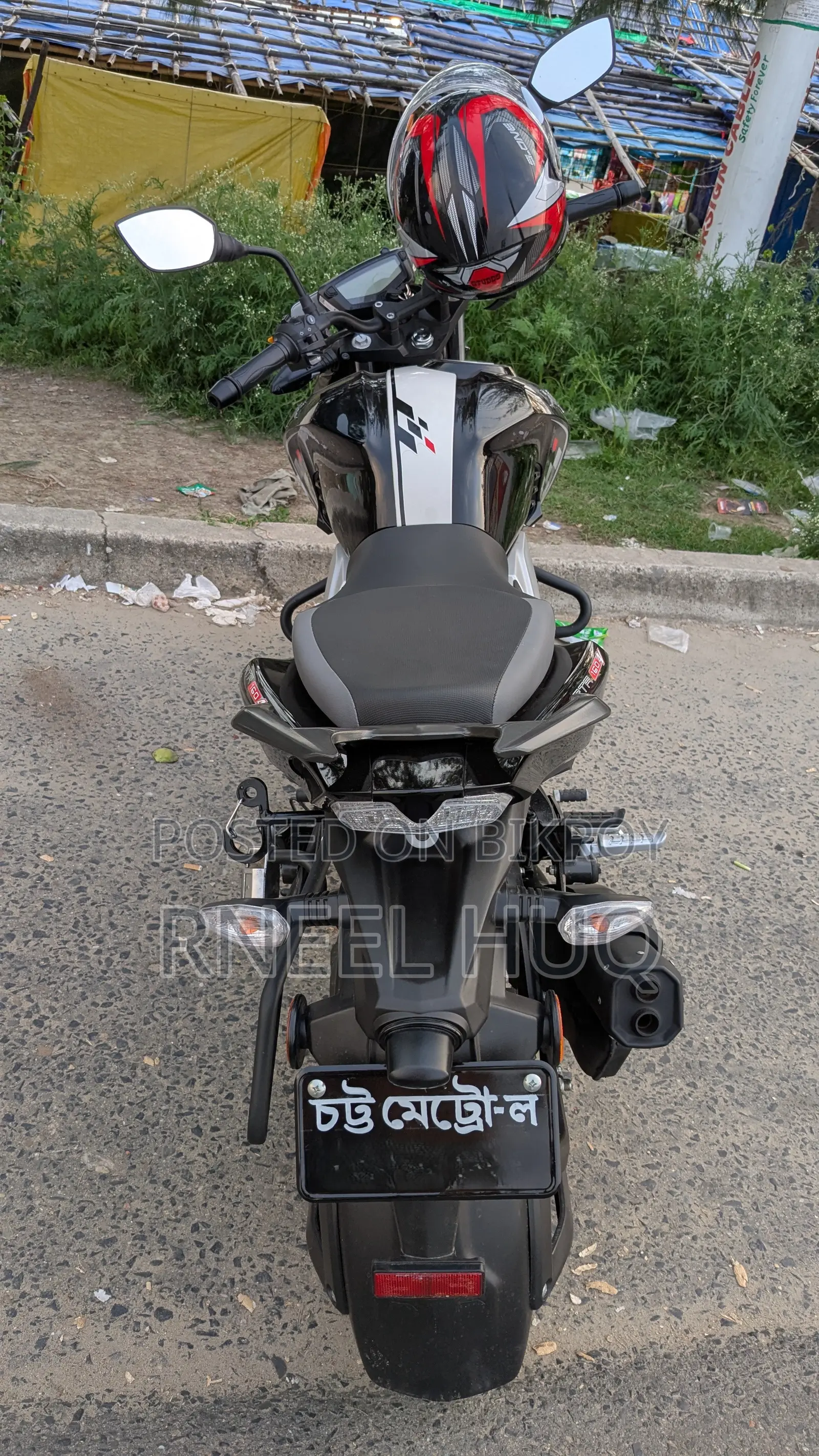 TVS Apache RTR 160 4V 2025 Black