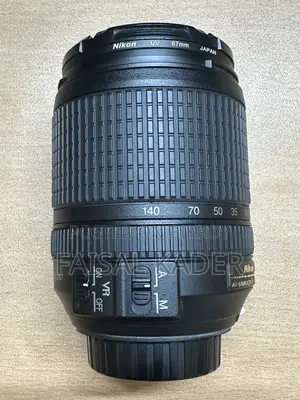 Nikon D50 Camera + Af-S Dx Nikkor 18-140mm F/3.5-5.6g Ed Vr Zoom Lens