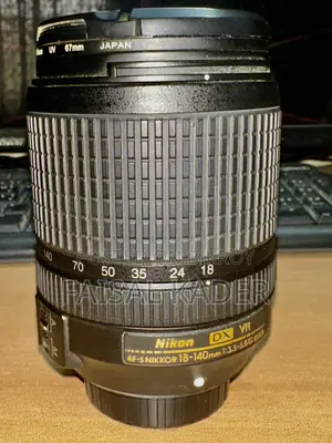 Nikon D50 Camera + Af-S Dx Nikkor 18-140mm F/3.5-5.6g Ed Vr Zoom Lens