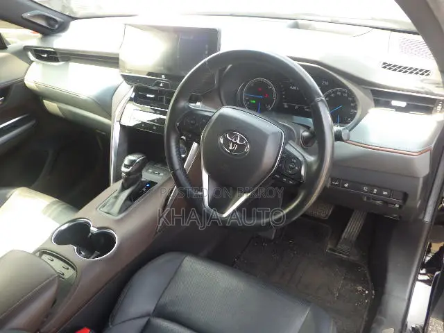 Toyota Harrier 2021 Black