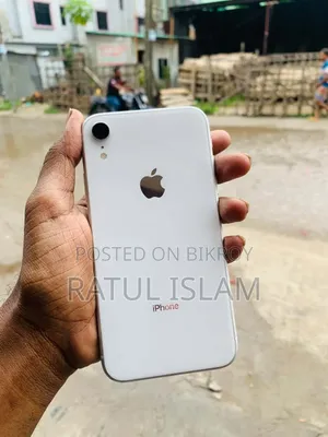 Apple iPhone XR 64 GB White