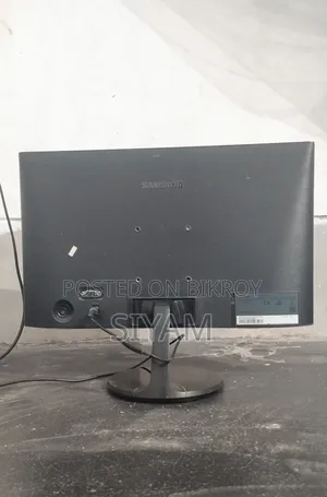 Monitor for sale. Samsung 19 Inch Monitor for Sell.