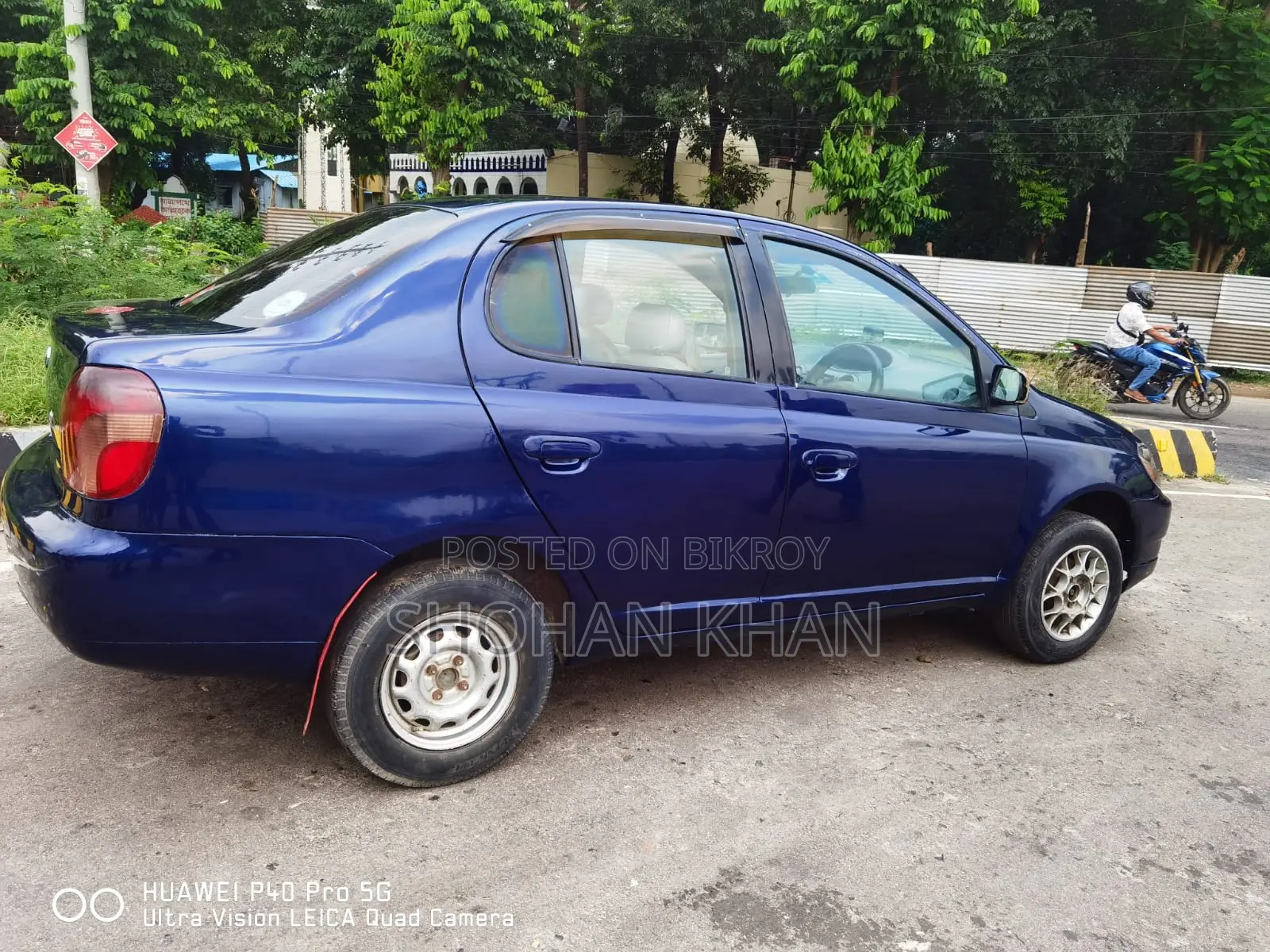 Toyota Platz 1.0 Front Wheel Drive 2000 Blue