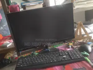 Desktop Computer Asus 8GB Intel Core i5 HDD 500GB