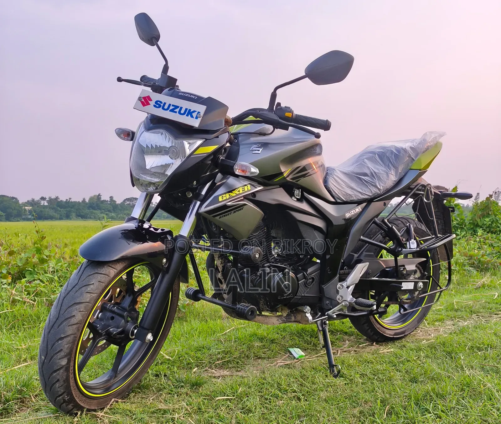 Suzuki Gixxer Monoton 2026 Original Looking Glass