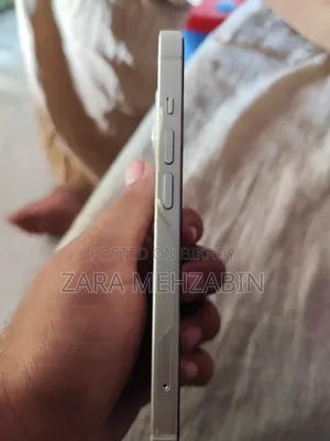 Apple iPhone 13 128 GB White