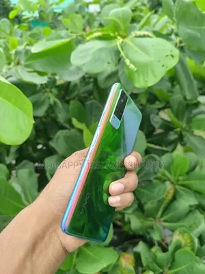 Vivo Y53s 128 GB