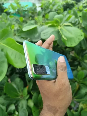 Vivo Y53s 128 GB