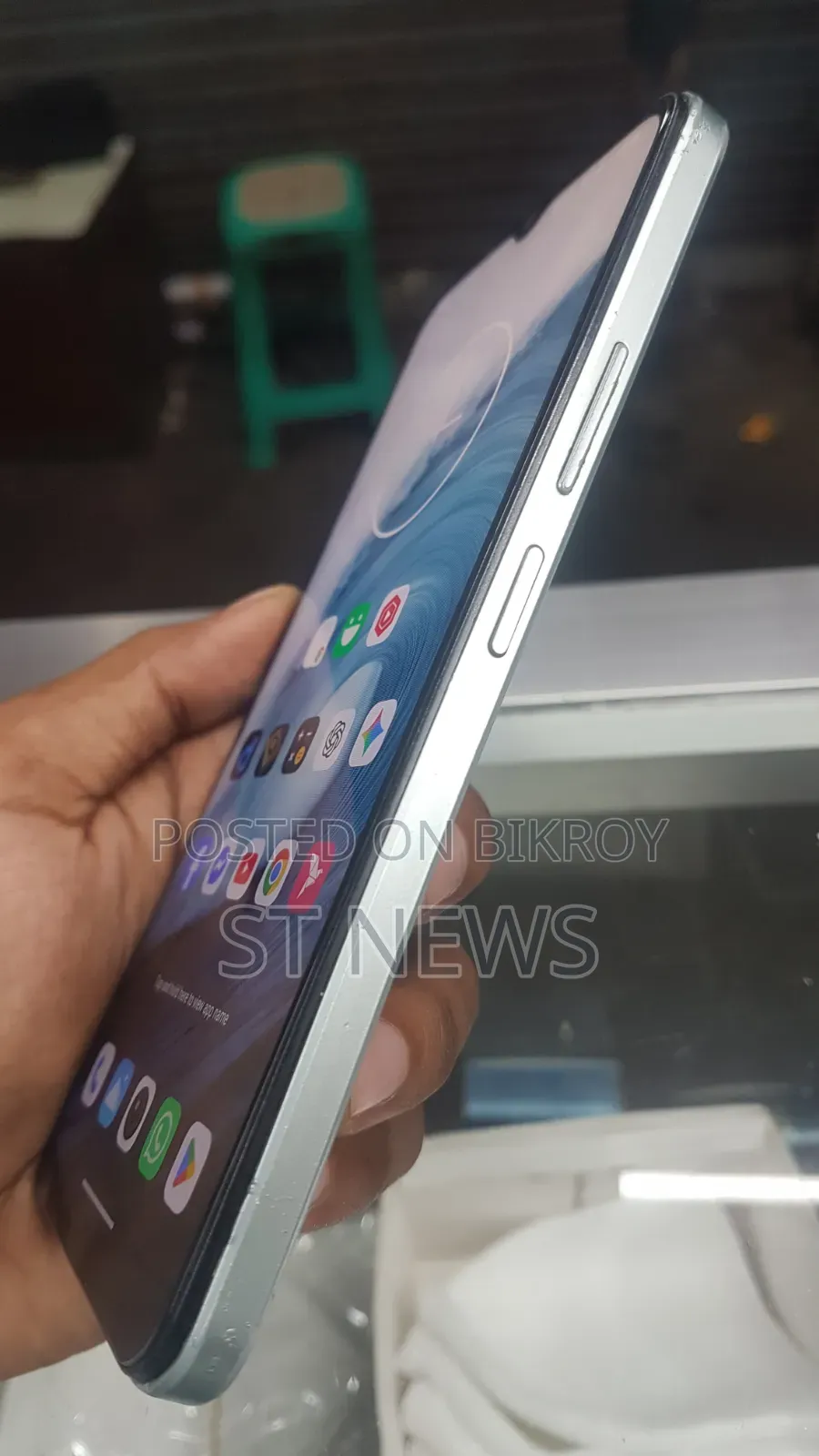 Vivo Y18 128 GB White