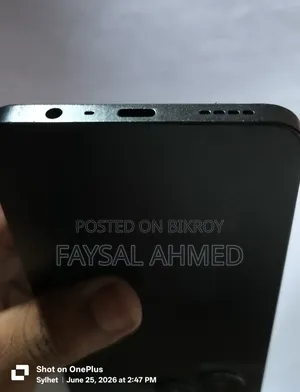 রিয়েলমি ১২৮ জিবি কালো